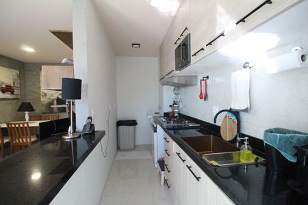 Apartamento à venda com 79m², 2 quartos e 1 vagaCozinha