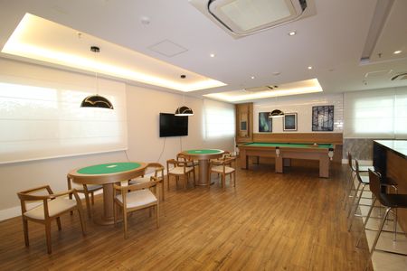 Apartamento à venda com 79m², 2 quartos e 1 vagaÁrea comum - Salão de jogos