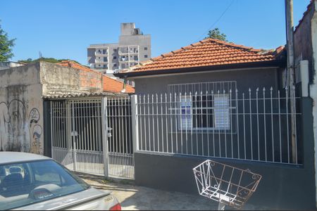 Casa para alugar com 183m², 2 quartos e 2 vagas Casa para alugar com 183m², 2 quartos e 2 vagasFachada e placa