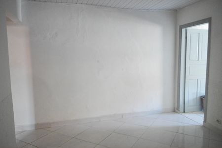 Casa para alugar com 183m², 2 quartos e 2 vagas Casa para alugar com 183m², 2 quartos e 2 vagasSala