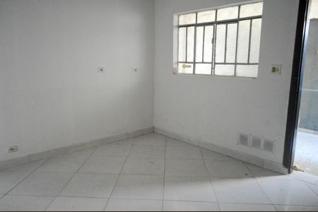 Casa para alugar com 183m², 2 quartos e 2 vagas Casa para alugar com 183m², 2 quartos e 2 vagasSala