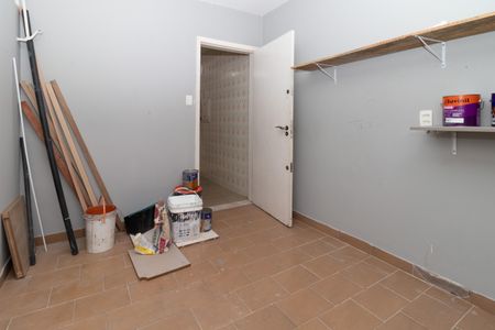 Casa à venda com 340m², 3 quartos e 4 vagas Casa à venda com 340m², 3 quartos e 4 vagasQuarto de Serviço