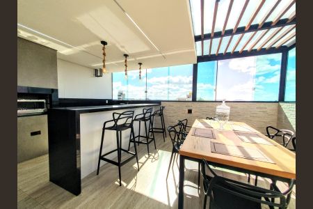 Apartamento à venda com 150m², 4 quartos e 3 vagas Apartamento à venda com 150m², 4 quartos e 3 vagasCobertura