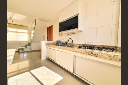Apartamento à venda com 150m², 4 quartos e 3 vagas Apartamento à venda com 150m², 4 quartos e 3 vagasSala/Cozinha
