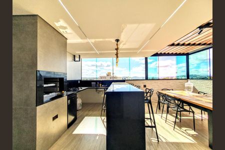 Apartamento à venda com 150m², 4 quartos e 3 vagas Apartamento à venda com 150m², 4 quartos e 3 vagasCobertura