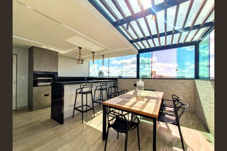 Apartamento à venda com 150m², 4 quartos e 3 vagas Apartamento à venda com 150m², 4 quartos e 3 vagasCobertura