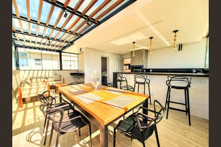 Apartamento à venda com 150m², 4 quartos e 3 vagas Apartamento à venda com 150m², 4 quartos e 3 vagasCobertura