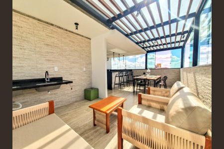 Apartamento à venda com 150m², 4 quartos e 3 vagas Apartamento à venda com 150m², 4 quartos e 3 vagasCobertura