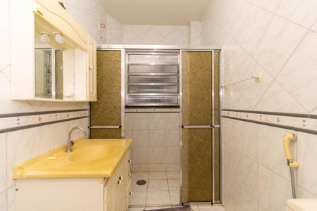 Apartamento à venda com 105m², 2 quartos e sem vaga Apartamento à venda com 105m², 2 quartos e sem vagaBanheiro