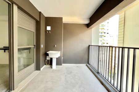 Apartamento à venda com 57m², 1 quarto e 1 vaga Apartamento à venda com 57m², 1 quarto e 1 vagaVaranda