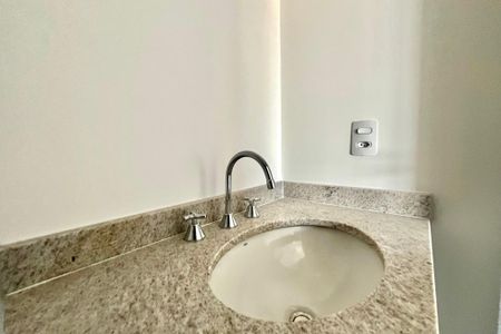 Apartamento à venda com 57m², 1 quarto e 1 vaga Apartamento à venda com 57m², 1 quarto e 1 vagaBanheiro da Suíte