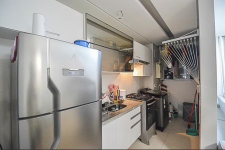 Apartamento à venda com 64m², 2 quartos e 1 vagaCozinha e Área de Serviço