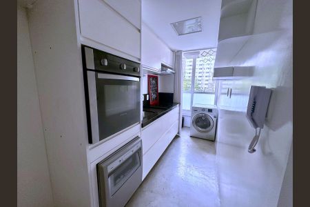 Apartamento à venda com 58m², 1 quarto e 1 vagaCozinha