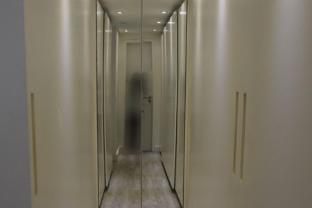 Apartamento à venda com 58m², 1 quarto e 1 vagaCloset da suíte