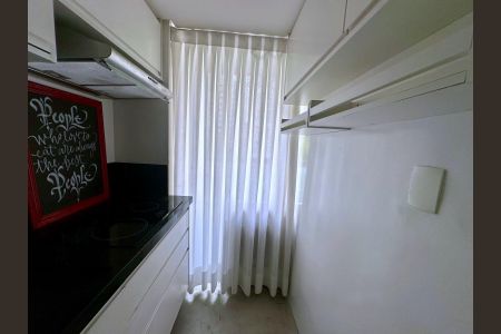 Apartamento à venda com 58m², 1 quarto e 1 vagaCozinha