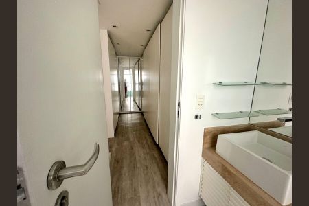Apartamento à venda com 58m², 1 quarto e 1 vagaBanheiro da Suíte