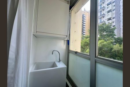 Apartamento à venda com 58m², 1 quarto e 1 vagaÁrea de Serviço
