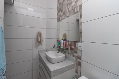 Casa à venda com 240m², 3 quartos e 1 vagaBanheiro 3