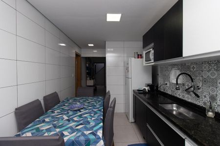 Casa à venda com 240m², 3 quartos e 1 vagaCozinha 2