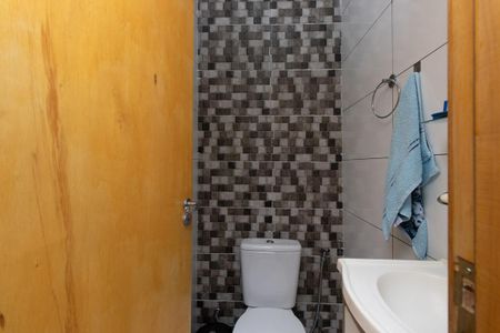 Casa à venda com 240m², 3 quartos e 1 vagaBanheiro 4