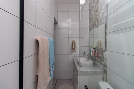 Casa à venda com 240m², 3 quartos e 1 vagaBanheiro 3