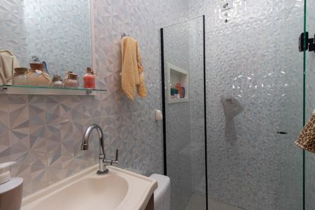 Casa à venda com 240m², 3 quartos e 1 vagaBanheiro 1