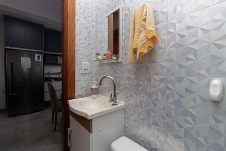 Casa à venda com 240m², 3 quartos e 1 vagaBanheiro 1