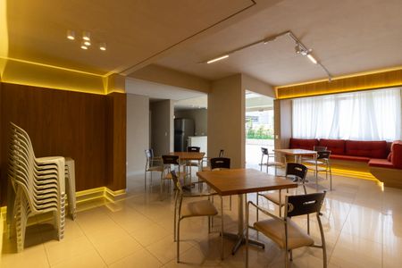 Apartamento à venda com 84m², 3 quartos e 2 vagas Apartamento à venda com 84m², 3 quartos e 2 vagasÁrea comum - Salão de festas