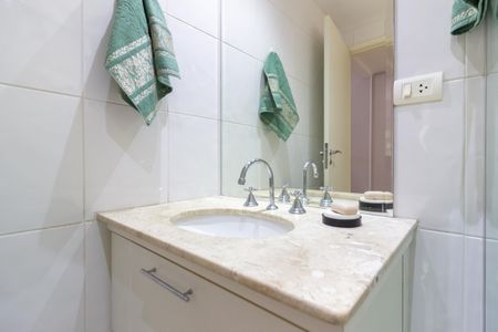 Apartamento à venda com 84m², 3 quartos e 2 vagas Apartamento à venda com 84m², 3 quartos e 2 vagasBanheiro