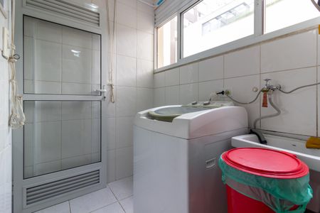 Apartamento à venda com 84m², 3 quartos e 2 vagas Apartamento à venda com 84m², 3 quartos e 2 vagasÁrea de Serviço