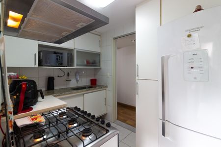 Apartamento à venda com 84m², 3 quartos e 2 vagas Apartamento à venda com 84m², 3 quartos e 2 vagasCozinha