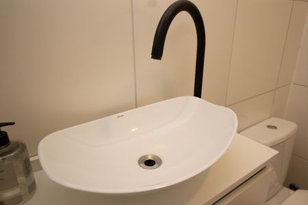 Apartamento à venda com 40m², 2 quartos e sem vaga Apartamento à venda com 40m², 2 quartos e sem vagaBanheiro