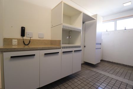 Apartamento à venda com 77m², 2 quartos e 2 vagasCozinha