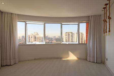 Apartamento à venda com 77m², 2 quartos e 2 vagasSala