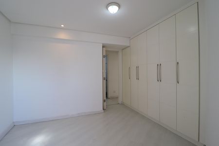 Apartamento à venda com 77m², 2 quartos e 2 vagasQuarto 2