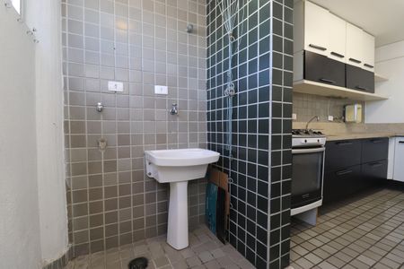 Apartamento à venda com 77m², 2 quartos e 2 vagasÁrea de Serviço