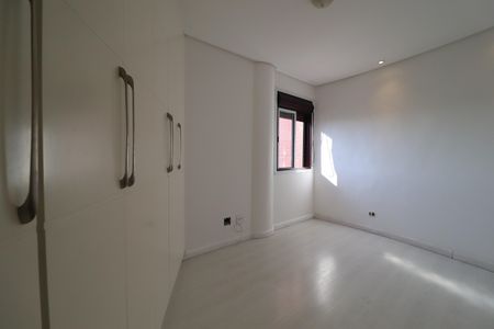 Apartamento à venda com 77m², 2 quartos e 2 vagasQuarto 2