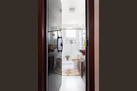 Apartamento à venda com 98m², 3 quartos e 2 vagas Apartamento à venda com 98m², 3 quartos e 2 vagasBanheiro Social