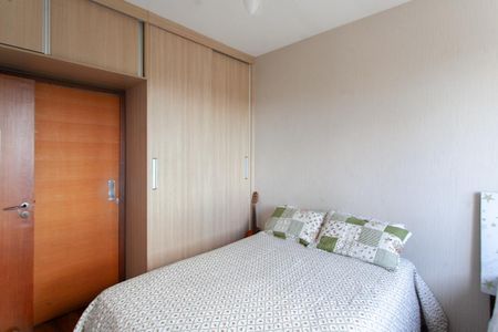 Apartamento à venda com 98m², 3 quartos e 2 vagas Apartamento à venda com 98m², 3 quartos e 2 vagasSuíte