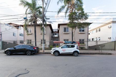 Apartamento à venda com 98m², 3 quartos e 2 vagas Apartamento à venda com 98m², 3 quartos e 2 vagasFachada