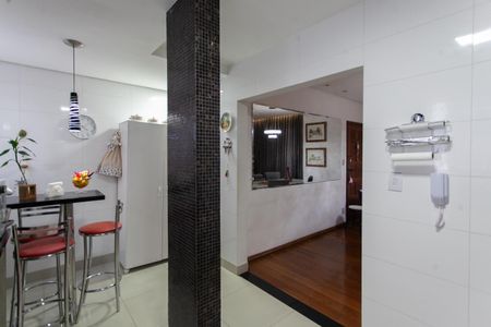 Apartamento à venda com 98m², 3 quartos e 2 vagas Apartamento à venda com 98m², 3 quartos e 2 vagasCozinha