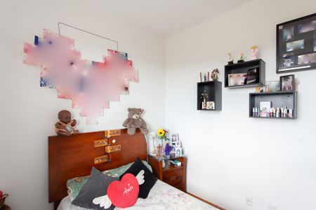 Apartamento à venda com 98m², 3 quartos e 2 vagas Apartamento à venda com 98m², 3 quartos e 2 vagasQuarto 2