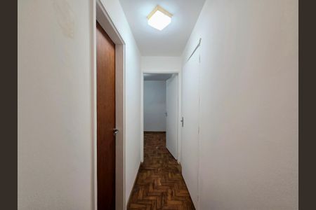 Apartamento à venda com 78m², 2 quartos e 1 vagaCorredor