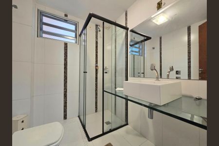 Apartamento à venda com 78m², 2 quartos e 1 vagaBanheiro Social