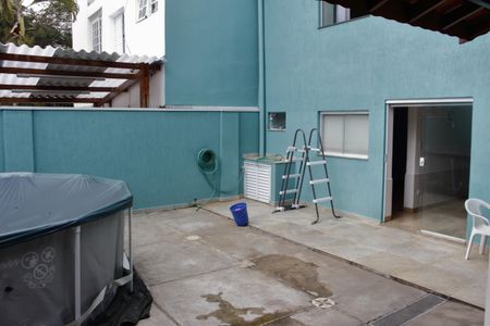 Casa à venda com 280m², 4 quartos e 3 vagasChurrasqueira