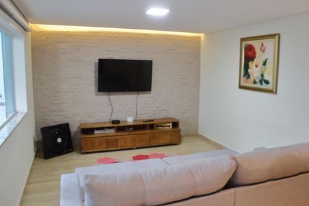 Casa à venda com 280m², 4 quartos e 3 vagasSala 2