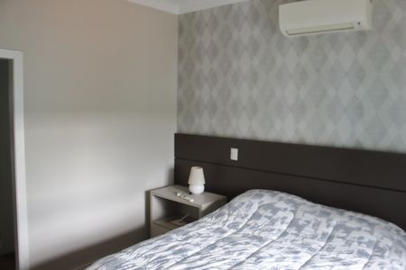 Casa à venda com 280m², 4 quartos e 3 vagasQuarto Suíte 2