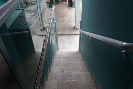 Casa à venda com 280m², 4 quartos e 3 vagasEscada