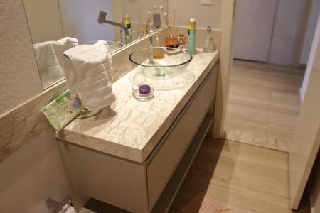 Casa à venda com 280m², 4 quartos e 3 vagasLavabo