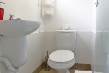 Casa à venda com 280m², 4 quartos e 3 vagasBanheiro de serviço